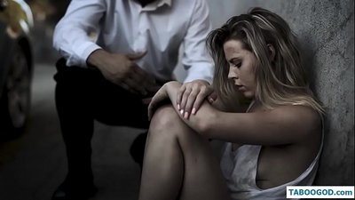 Kinky stories: adolescent sense sostre