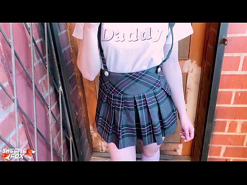 ❤️ L'escola es xucla la polla profundament i la folla en lloc de les classes. ❤ Porno preciós al porno ca.libporno.ru ❌️❤