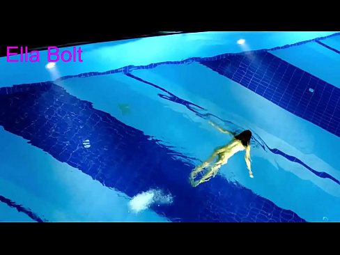 ❤️ No puc parar de mirar-la, jove rossa presa nedant nua a la piscina del complex ELLA BOLT ❤ Porno preciós al porno ca.libporno.ru ❌️❤