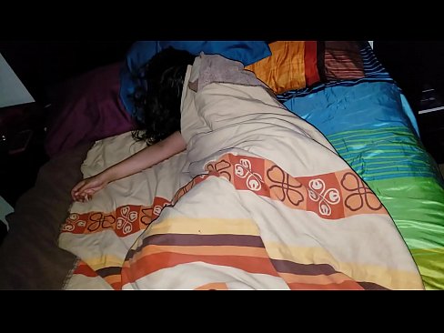 ❤️ El fillastre renya la seva jove madrastra mentre dorm. ❤ Porno preciós al porno ca.libporno.ru ❌️❤